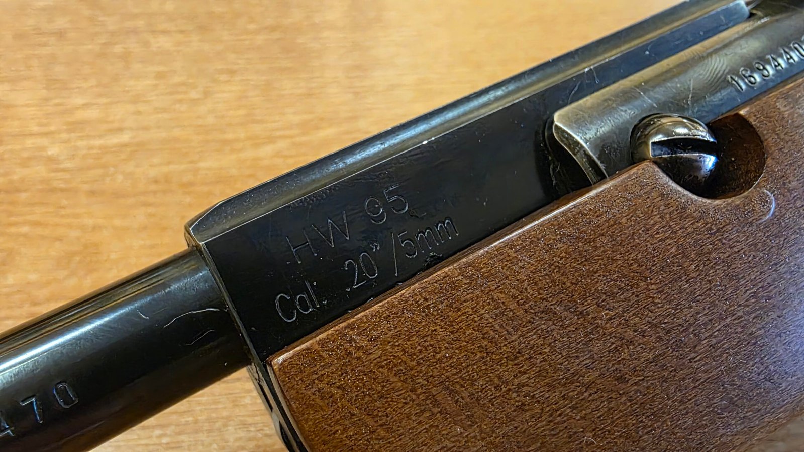 Senapan Weihrauch .20 HW 95 (2)